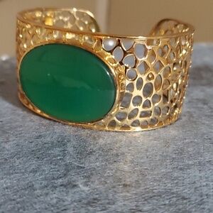 Green Onyx Thick Hinged Cutout Cuff Bracelet in Pure Solid Brass, sz 8